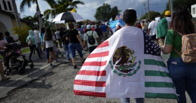 Los inmigrantes impulsan la economía de Estados Unidos desempeñando trabajos que no quiere nadie más